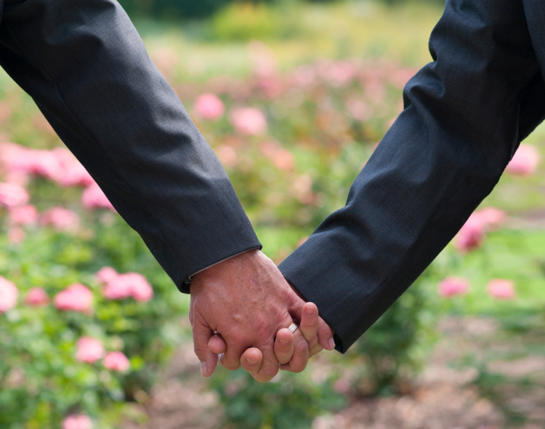 Same-sex couple.jpg Same-sex couple.jpg