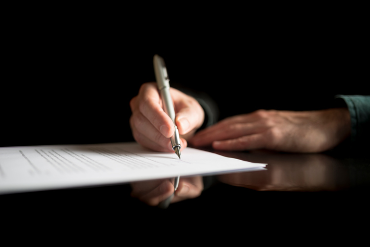 signing a will.jpg signing a will.jpg
