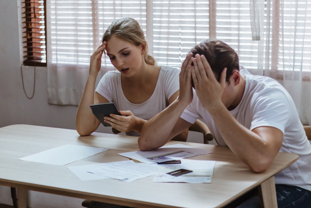 What are the pros and cons of bankruptcy?