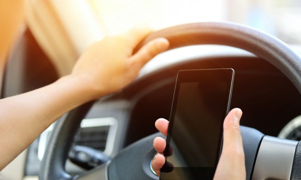 Driving with a cell phone: Wisconsin law clarified